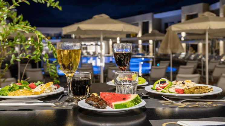 White Olive Elite Laganas